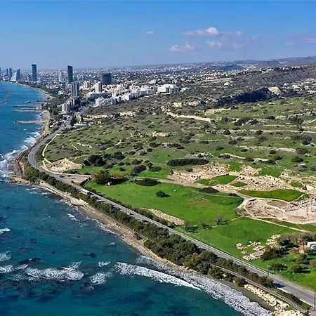 West Hill - In Agios Tychonas *